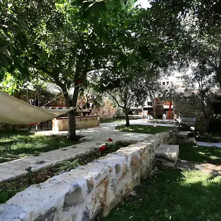 Robinson House With Pool & Seaview